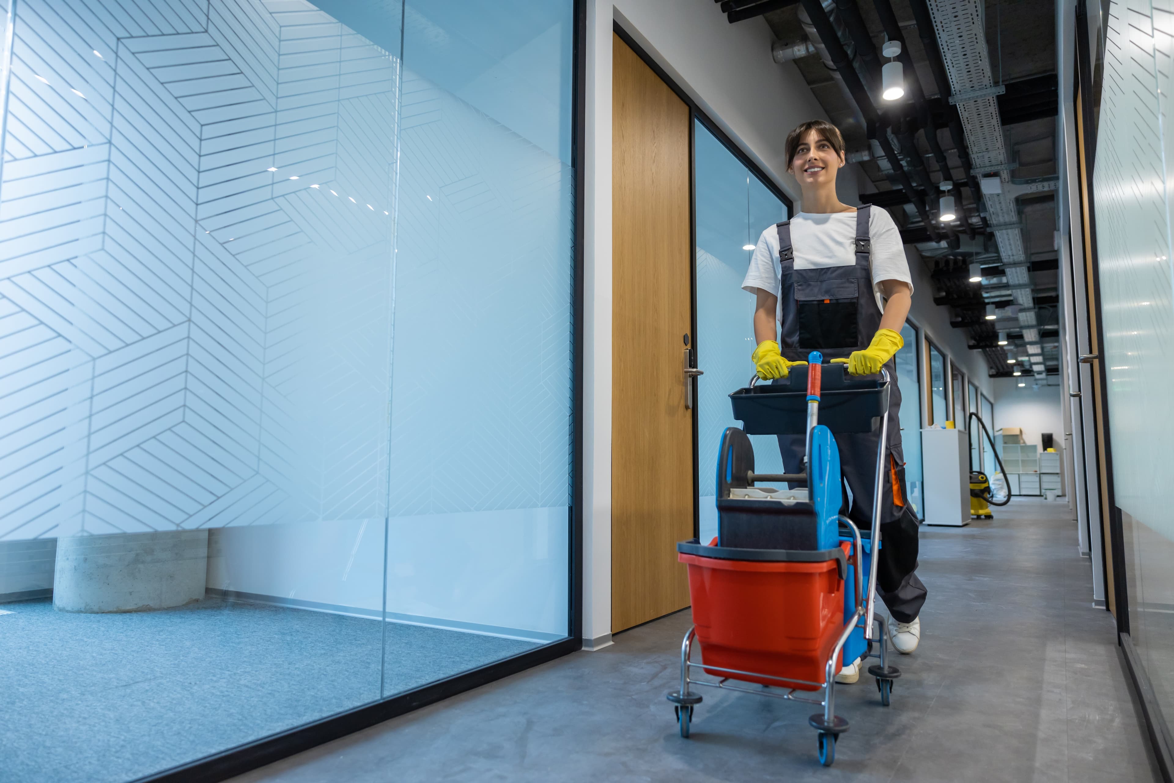 Expert Retail Cleaning Professionals