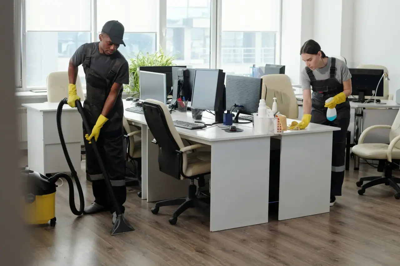 Office cleaning cleaning scene for commercial premises in Oxford